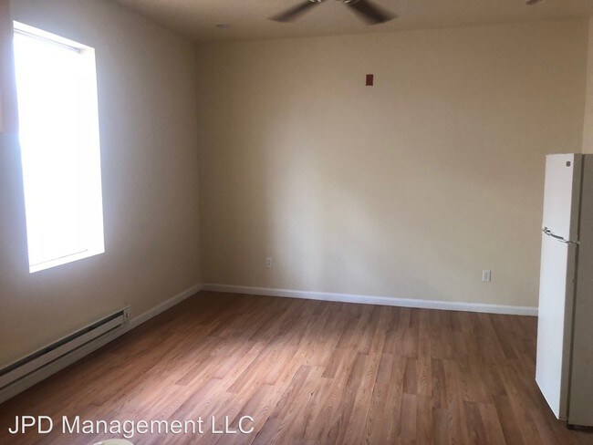 Building Photo - 3163 Frankford Ave