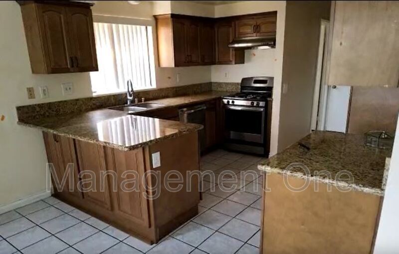 Primary Photo - 13331 Barcelona Pl