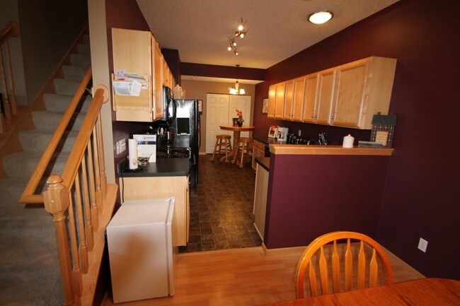 Foto del edificio - 866 Princeton Ave