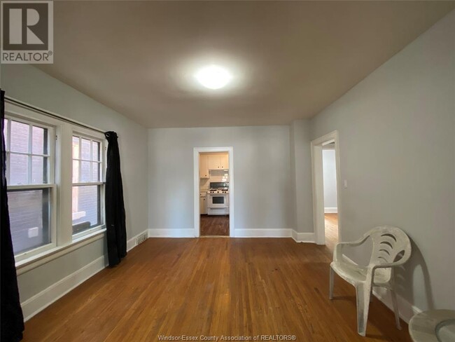 Building Photo - 845 Pelissier St