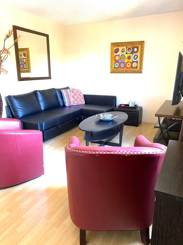 Living Room - 417 W Harvard St