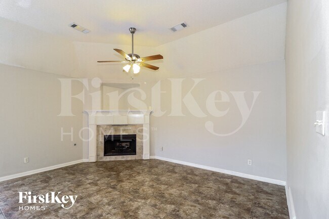 Foto del edificio - 1535 Far Dr