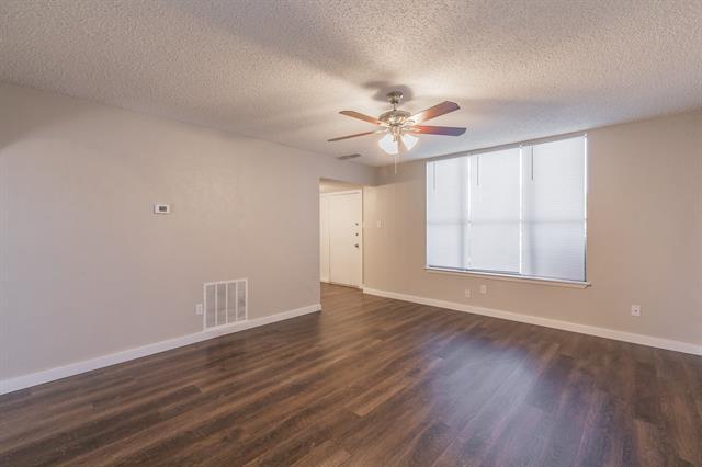 Foto del edificio - 1776 Farleigh Ct