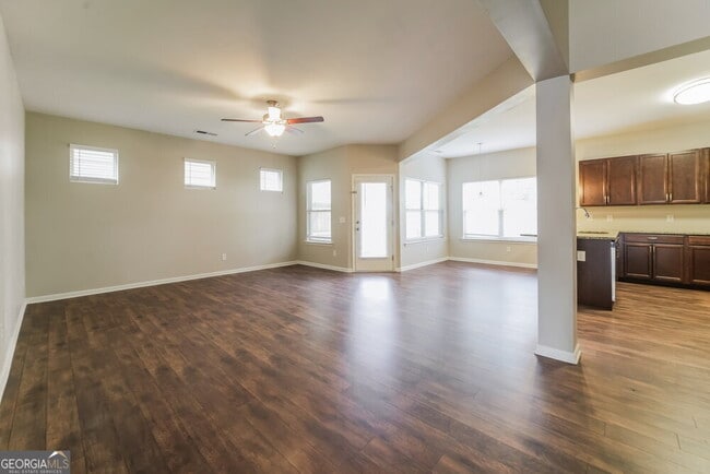 Building Photo - 147 Preserve Dr
