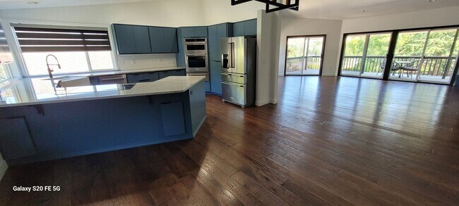 Foto del edificio - Beautiful Spacious Home for Rent