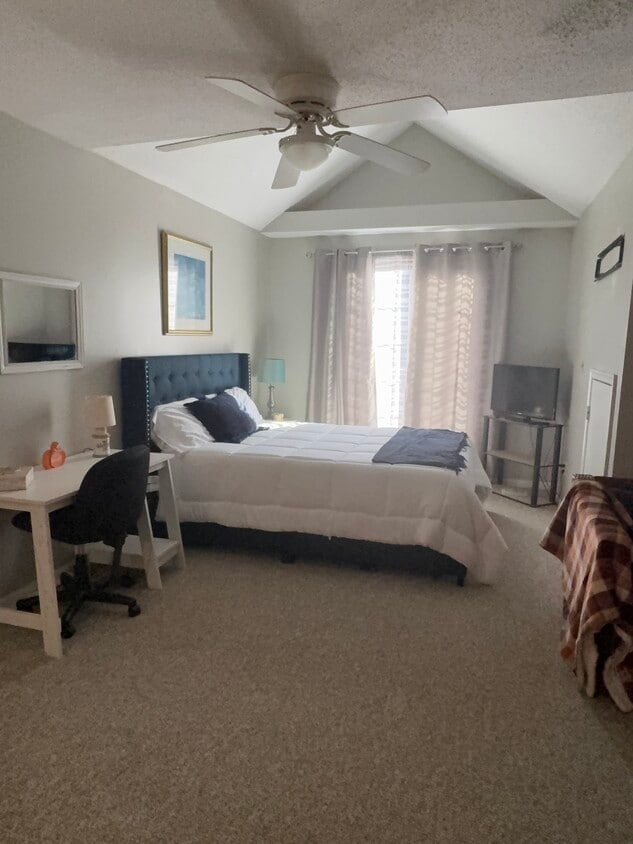 Foto principal - 19 Rose Briar Pl