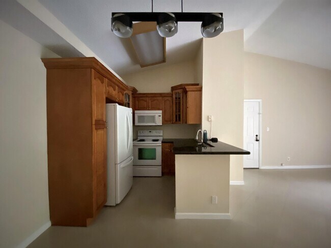 Foto del edificio - 931 Lyons Rd