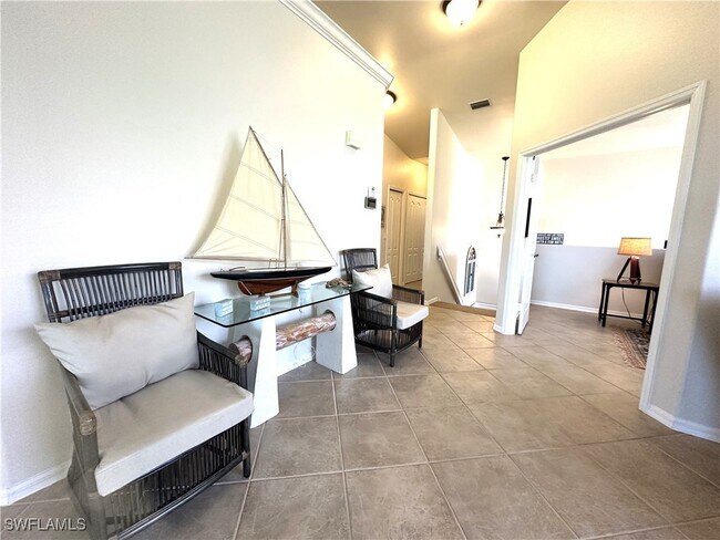 Foto del edificio - 1965 Crestview Way