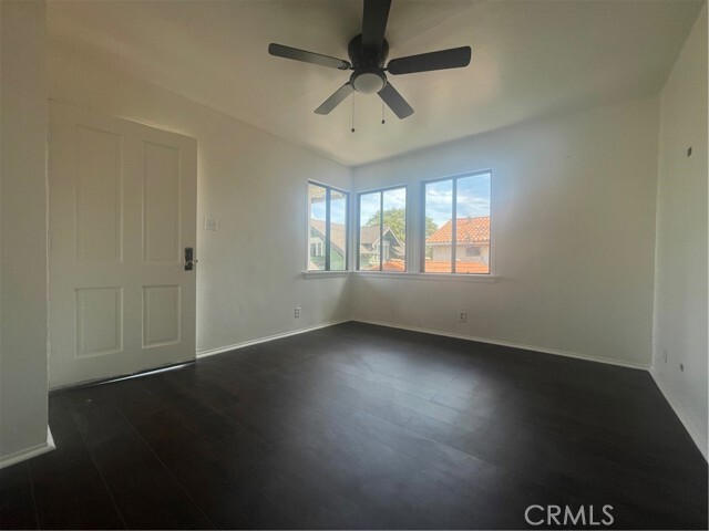 Foto del edificio - 3727 Lime Ave