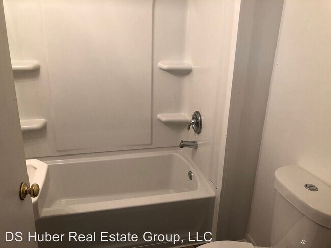 Building Photo - 2 br, 1 bath House - 634 Charles St