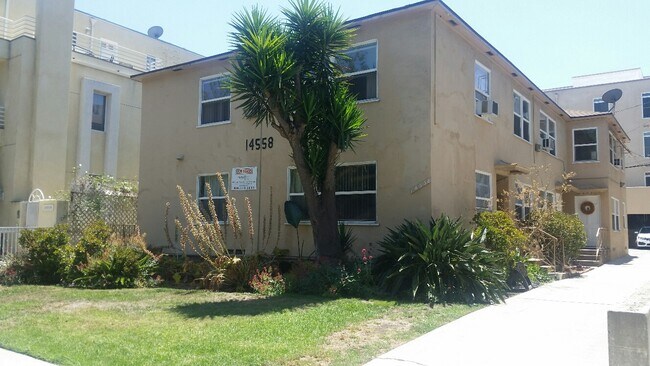 Building Photo - 14558 Dickens St