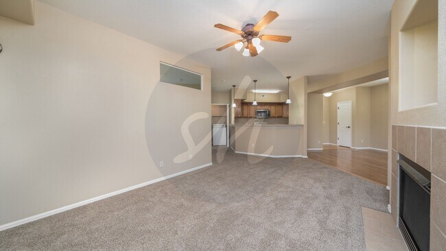 Foto del edificio - Two Bedroom Condo in Saddleback Ridge Comm...