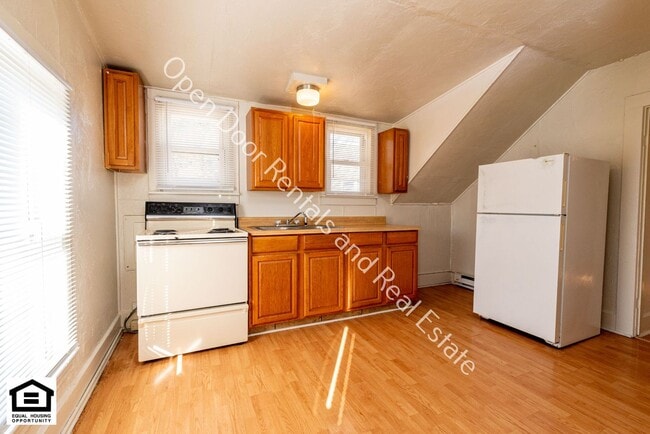 Foto del edificio - 608 Anderson Ave