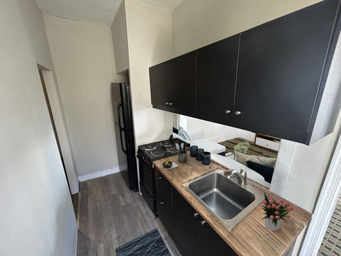Foto del edificio - 2 Bed / 2 Bath + Extra Room - Great Ardmore Location
