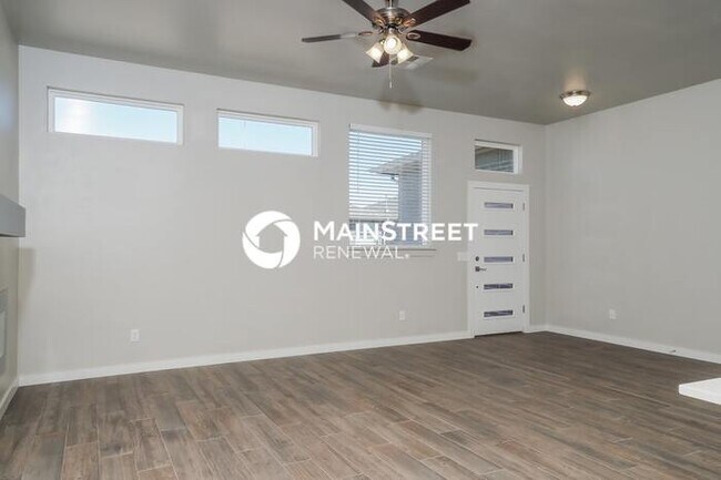 Foto del edificio - 3 Bedroom Pet-Friendly Home in Oklahoma City, OK with Main Street Renewal