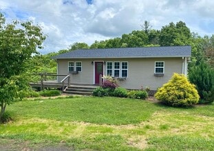 Building Photo - 417 Will Vannoy Rd