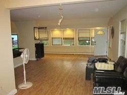Foto del edificio - 890 Townline Rd