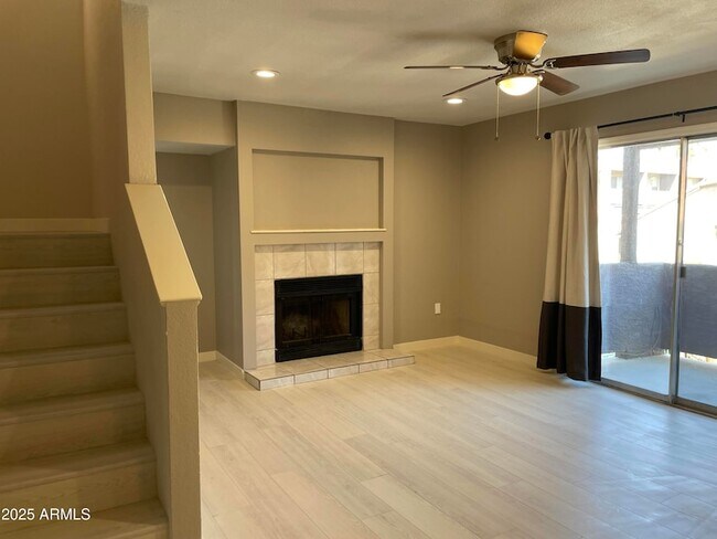 Foto del edificio - 1645 W Baseline Rd