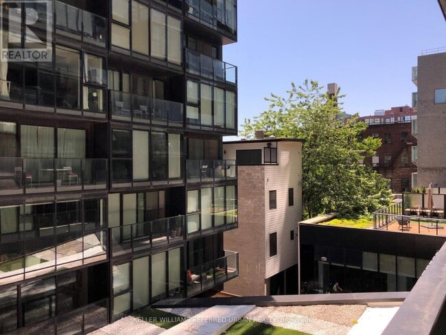 Building Photo - 629 King St W