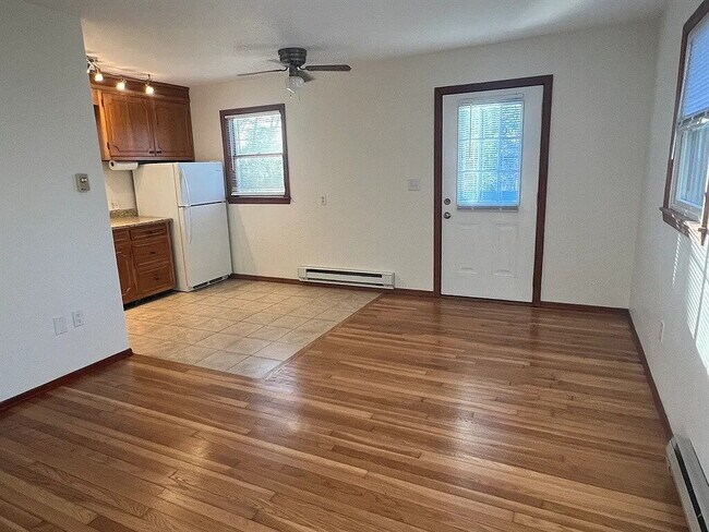 Foto del edificio - Single family rental near Lake Maspenock