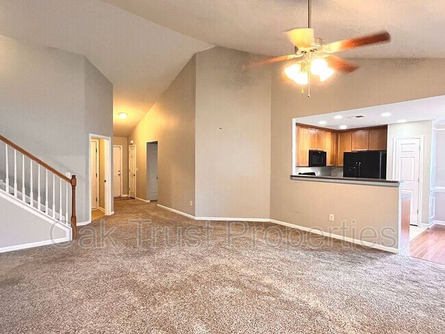 Building Photo - 118 Rosario Drive