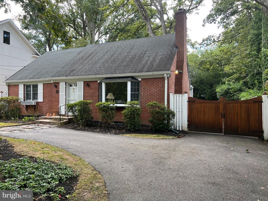 5824 Bradley Blvd, Bethesda, MD 20814 House Rental in Bethesda, MD