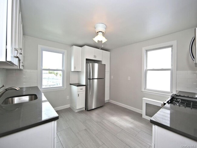 Foto del edificio - 223 S Ridge St