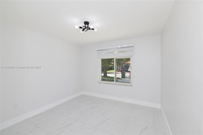 Foto del edificio - 14947 SW 36th Terrace