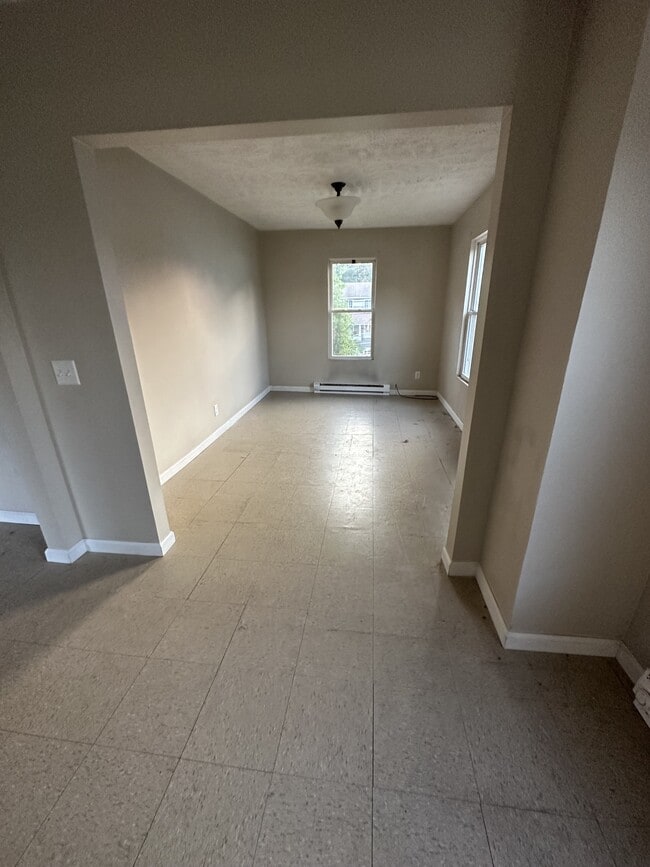 Building Photo - 914 Dartmouth Ave SW