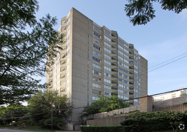 Building Photo - Terrace House