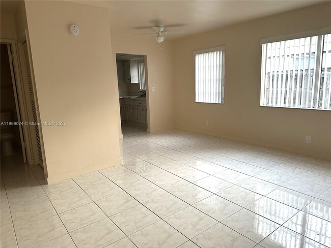 Foto del edificio - 716 SE 16th St