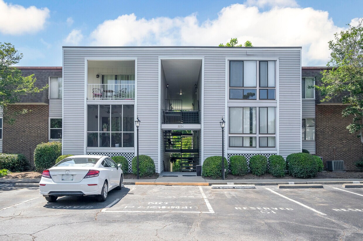 323 Laurens St SW Unit C 7, Aiken, SC 29801 Condo for Rent in Aiken