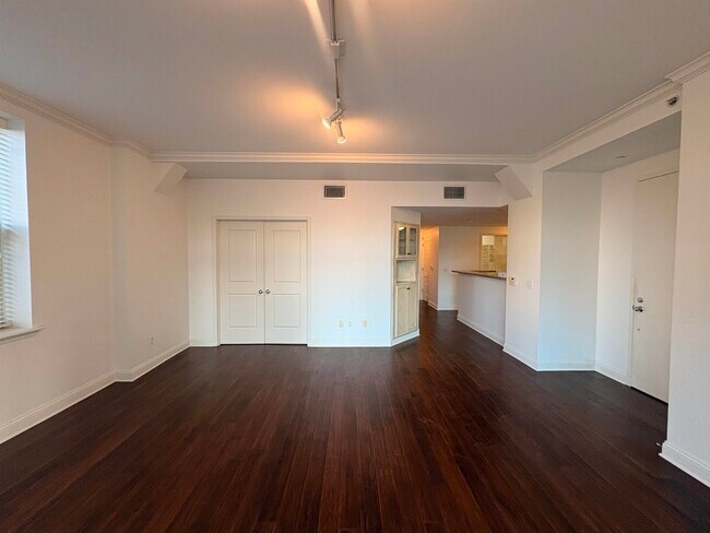 Building Photo - 127 Madison Ave