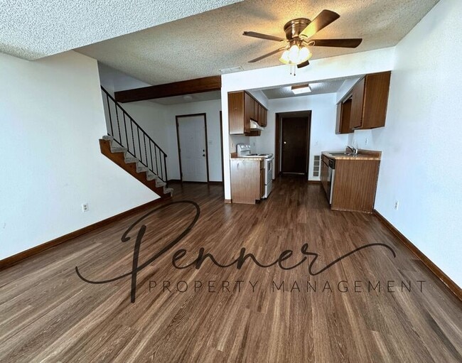 Building Photo - 18905 Lexington Rd