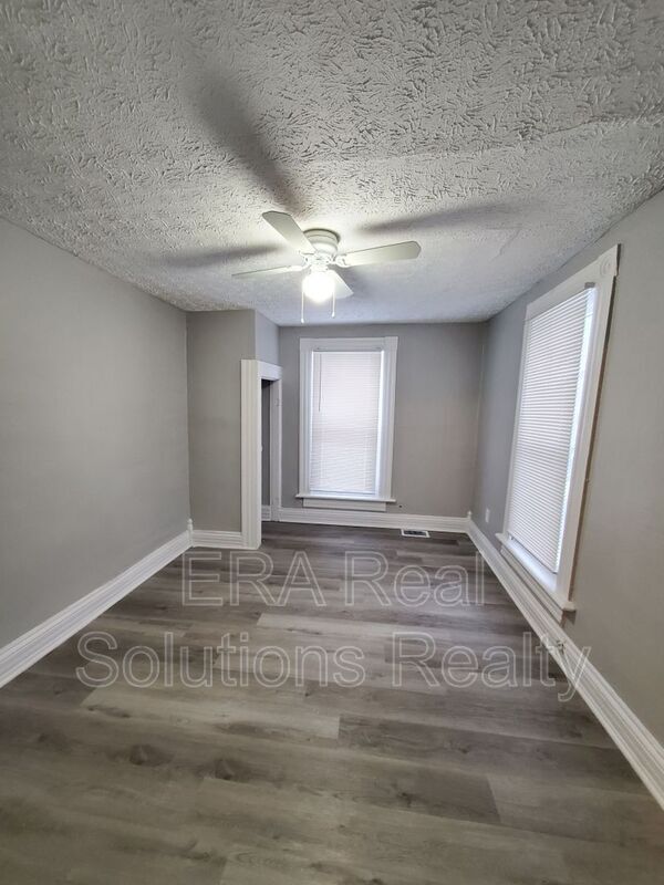 Foto del edificio - 2162 Margaret Ave