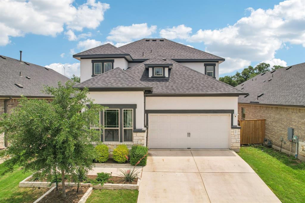 Foto principal - 12803 Bloomington Dr