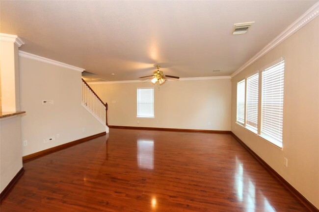 Building Photo - 2719 Skyview Forest Dr