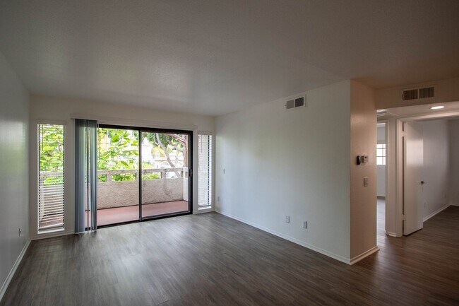 Foto del edificio - 10836 Kling St