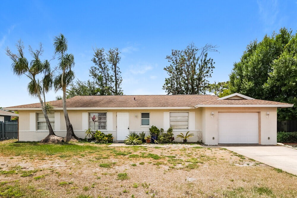 Foto principal - 19034 Evergreen Rd
