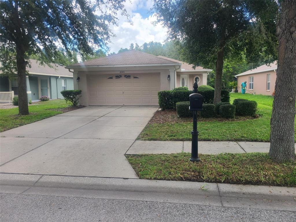 Foto principal - 18343 Kentisbury Ct
