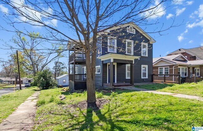 Foto del edificio - 1101 7th Ave W