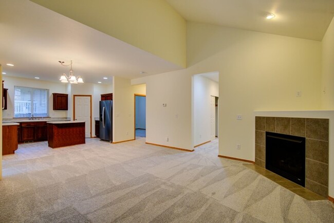 Foto del edificio - 4 Bd / 2.5 Ba Lake Stevens Home