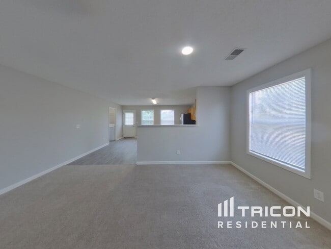 Building Photo - 5 Scottsdale Ct