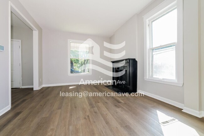Foto del edificio - 214 Jackson Ave