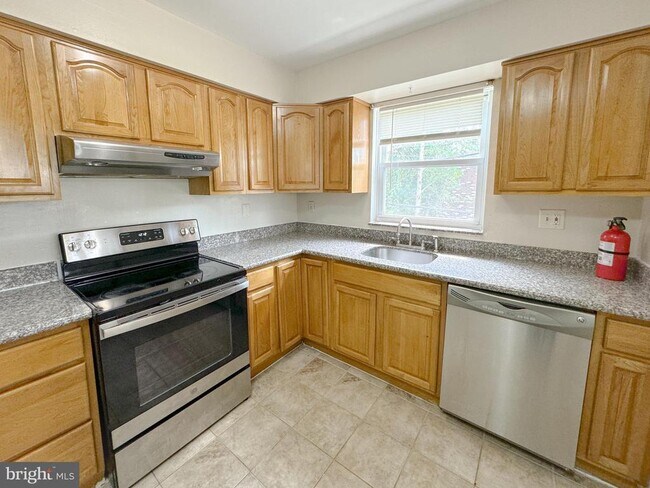 Foto del edificio - 1294 Cooper St