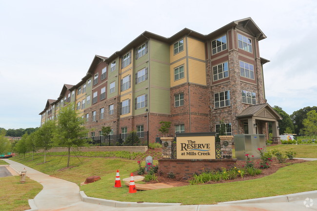 Building Photo - The Retreat at Mills Creek