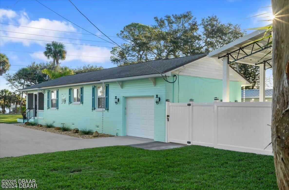 Primary Photo - 1146 Riverside Dr