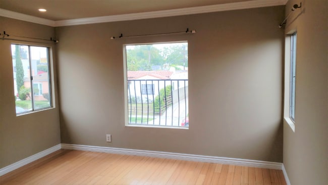 Photo - 1435 S Sierra Bonita Ave Apartment