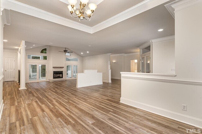 Building Photo - 310 Stonebrook Dr