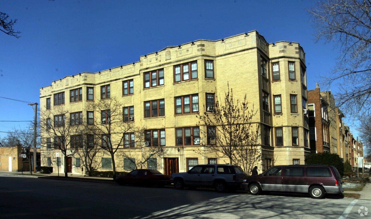 Primary Photo - 2502-2510 W Catalpa Ave